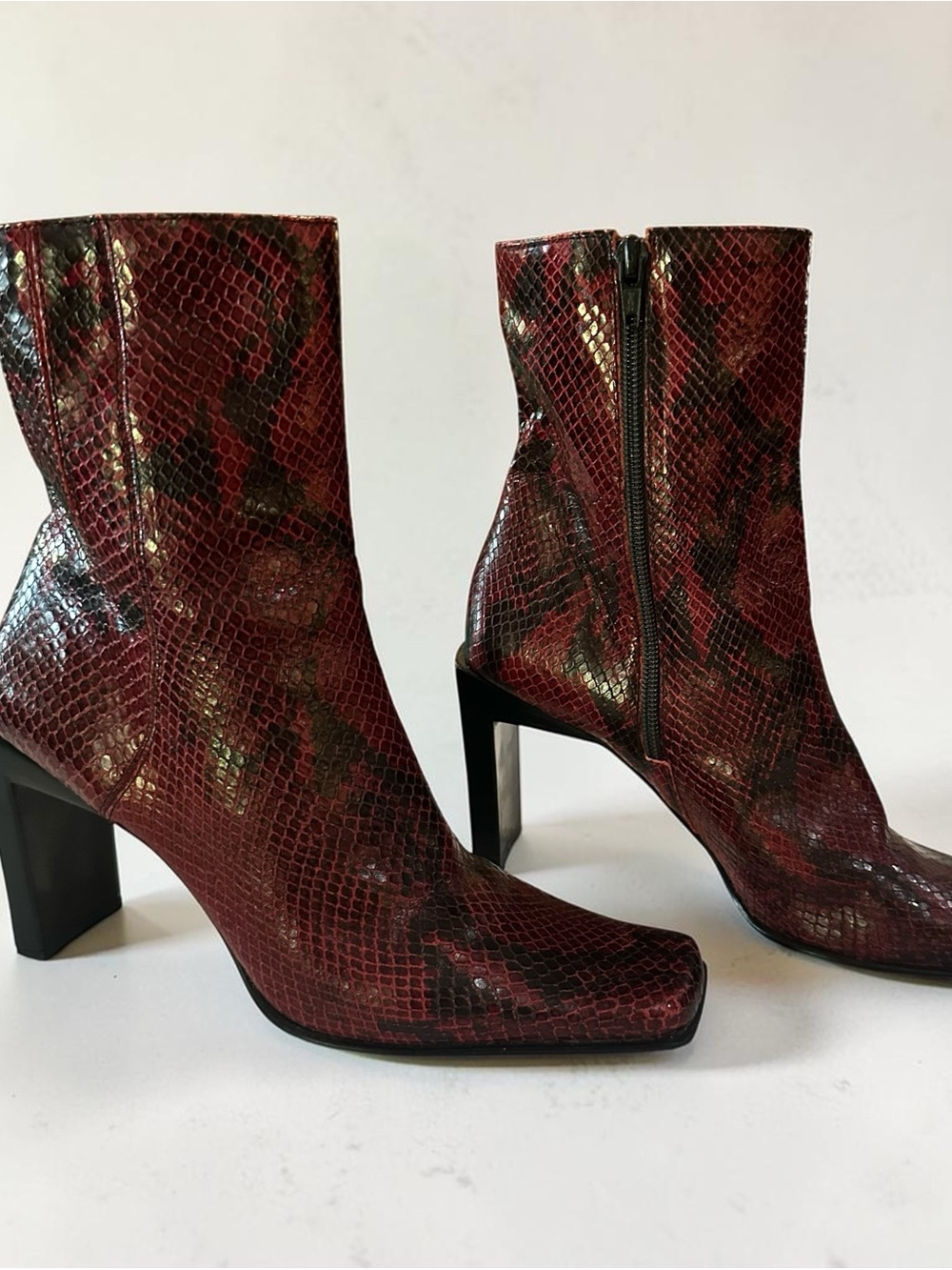 Vintage Nine West Monroe Red & Black Snake Print Ankle Boots 7.5 Square Toe - Picture 2 of 10